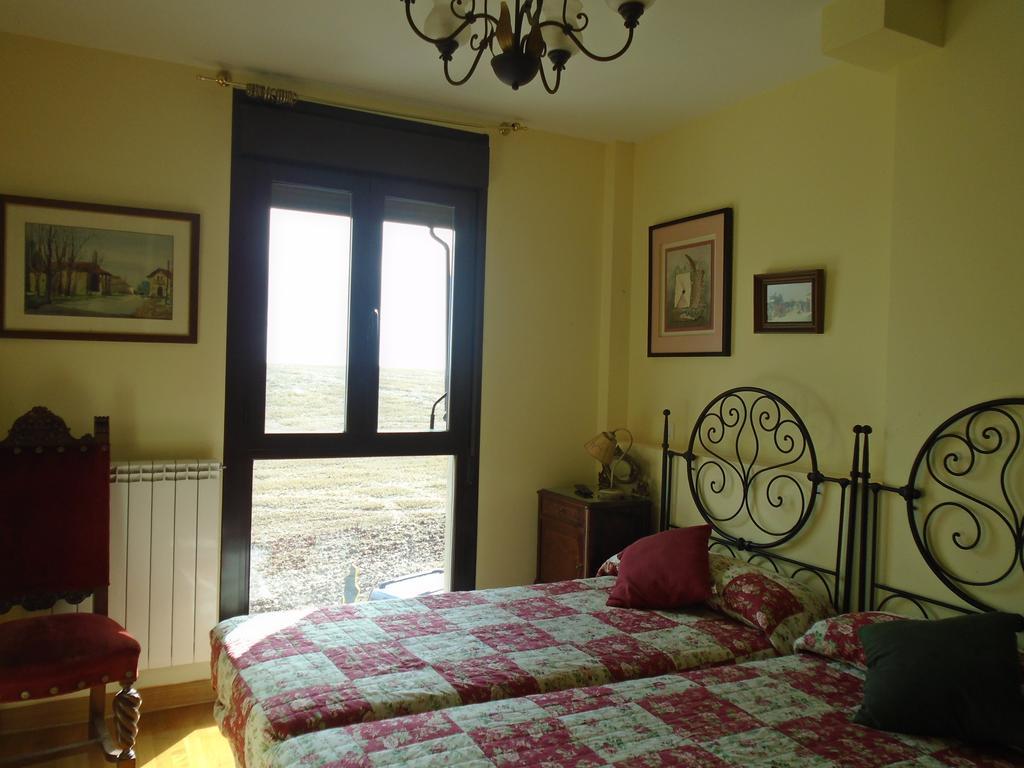 Albergue Victoria Cirueña Εξωτερικό φωτογραφία