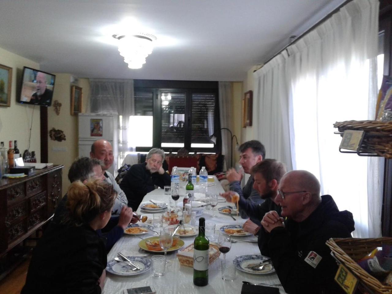 Albergue Victoria Cirueña Εξωτερικό φωτογραφία